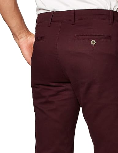 Image of Amazon Essentials Men's Casual Stretch Chino Pant