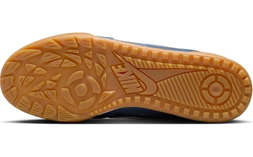 Nike Women's Terra Manta Sneaker4