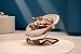 Maxi-Cosi Dove Pro Babywippe, 0–3 Jahre, 0–15 kg, CloudSoft Vibrationen, Gepolsterte Einlage, Verstellbarer Kopfstütze, Leichtgewicht, Zusammenklappbar, Tragbar, Natürliches Wippen, Elegance Beige