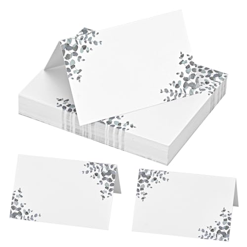 Bczhieulw 50PCS Segnaposto Cartellini, Stile foglia di eucalipto ，Tavolo per Comunione, Battesimo, Matrimonio, Compleanno, Cresima, Laurea, Festa, Bomboniere,85 mm x 55 mm(Piegato)