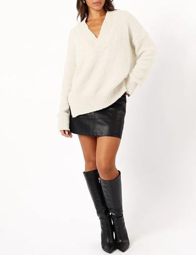 Daacee Oversized Fuzzy Pullover Sweaters for Women Trendy Long Sleeve Ribbed V Neck Knit Jumpers Tops4