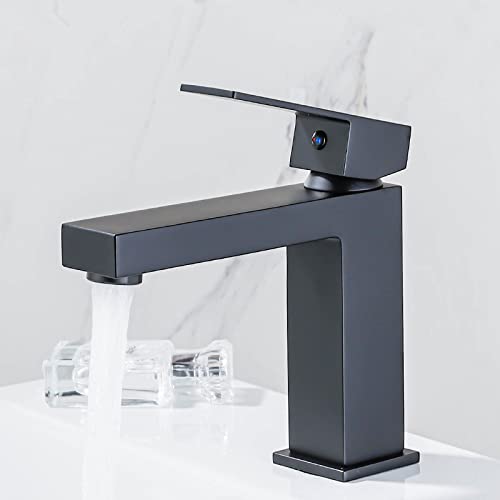 Robinet d'eau monté sur le lavabo anti trace mitigeur laiton brossé