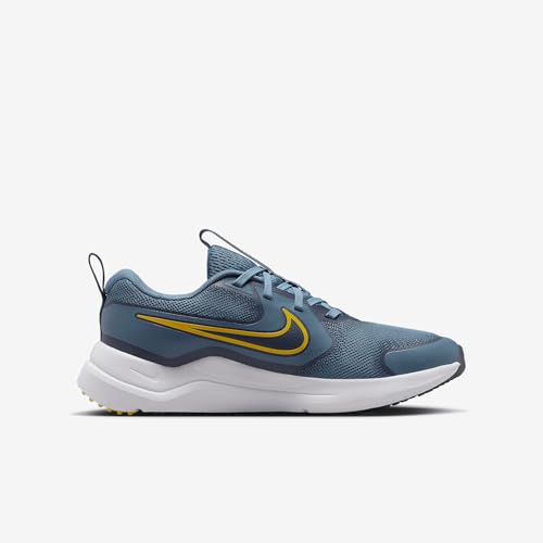 Nike Cosmic Runner Big Kids' Road Running Shoes (HM4402-004, Smokey Blue/Thunder Blue/White/University Gold)3