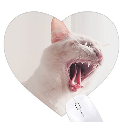 Tapis de souris chat blanc féroce en forme de coeur pour bureau