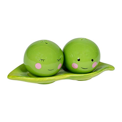 Peas In A Pod Green Ceramic Magnetic Salt And Pepper Shakers 3 Piece Gifting Boxed Set #TOP3