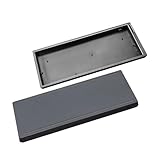 Parfait pour les installations de bureau minimalistes, les stations de jeu ou les espaces de travail compacts qui nécessitent une dissipation efficace de la chaleur pour éviter la surchauffe lors de la saisie ou des jeux prolongés