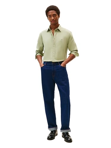 Image of Tommy Hilfiger Men's Long Sleeve Oxford Shirts in Regular Fit, Men's Button Down Shirts, Also Available in Big and Tall