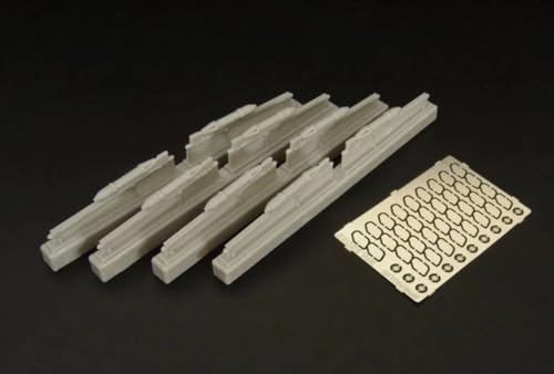 Brengun BRL32022 1/32 Soviet Rockets RS82 Resin-PE Set of Soviet Airborn Rockets