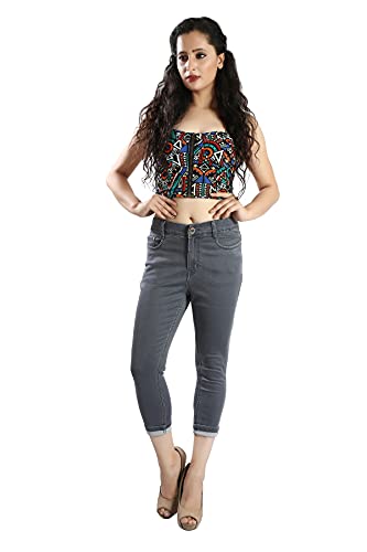 Image of FCK-3 Stretchable Denim Solid Mid Waist Knee Length Button Closure 5 Pocket Capree for Women