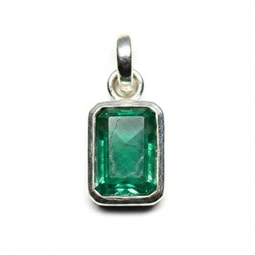 Émeraude naturelle de 6 carats sur pendentif en argent 925 d'une élégance rare