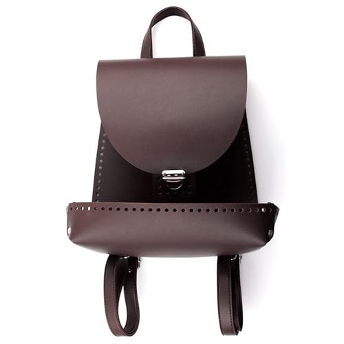 Sac à dos en tricot fait main chic et élégant en raphia avec détails PU durables