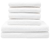 VENTAJAS. Se compone de 2 toallas de ducha de 70x140 cm y 4 toallas de mano para lavabo de 50x100 cm. Con este conjunto tendrás todas las toallas indispensables para tu baño.