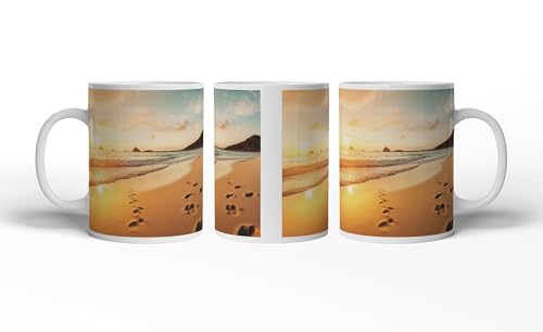 deyoli Motivetasse Fußspuren im Sand – Sonnenuntergang küsst das weite Meer. 300ml, aus weißem Keramik/Kaffetasse/Geschenkidee deyoli Motivetasse Fußspuren im Sand – Sonnenuntergang küsst das weite Meer. 300ml, aus weißem Keramik/Kaffetasse/Geschenkidee