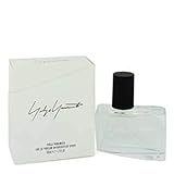 yohji yamamoto parfum femme Yohji Yamamoto Pour Femme ist ein blumiger, aromatischer Duft, der im Jahr 2004 veröffentlicht wurde. Dieser ansprechende Duft verfügt über Kopfnoten von Kamille, Koriander und Mandarine. Noten von Jasmin und bulgarischer Rose sorgen für Süße im Herzen des Duftes.
