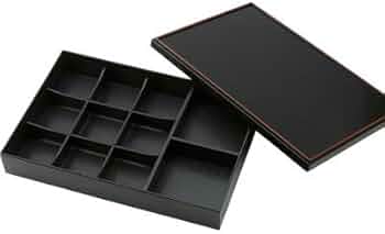 松花堂弁当箱　25個セット Amazon｜十一仕切り 蓋付 松花堂 弁当箱 37.6cmx25.7cmx6.5cm 日本製