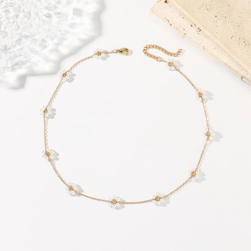 Daisy Pearl Necklaces for Women, Gold Plated Stainless Steel Handmade Flower Choker Jewelry for Women4