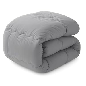 AIFY 冬用掛け布団 シングル（150x210cm）1.8㎏ 1,440円！プライム会員は送料無料！