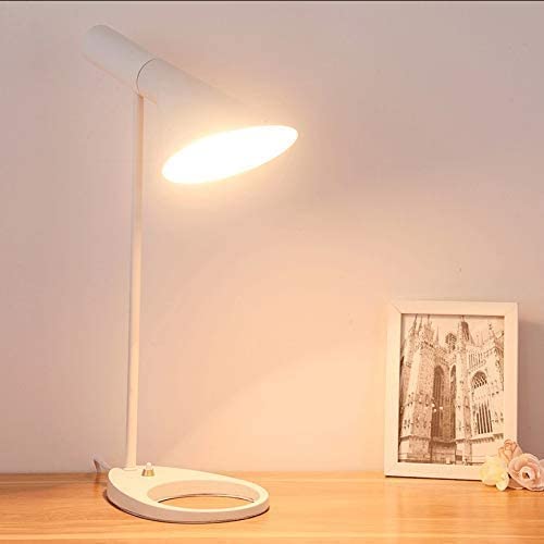 Nowoczesna lampa stołowa Art Deco Led proste żelazne lampy stołowe do sypialni obok lampy studyjnej lampka biurkowa do czytania