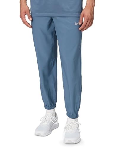 Image of Nike Men's Form Dri-FIT Tapered Versatile Pants