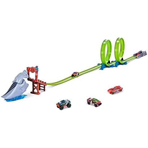 Metal Machines Shark Attack Playset with Launcher Cover
