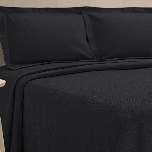 Image of BNM Oversized Paisley Matelasse Cotton Bedspread, Jacquard Weave, Soft and Breathable, All-Season, Cozy and Lightweight, Perfect for Master or Guest Bedroom, Matching Pillow Shams, Black, Queen