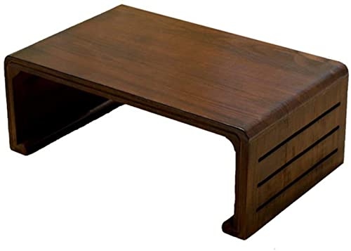 Table basse simple pour optimiser les petits salons encombrés en bois
