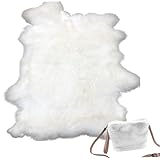 Matériau de la peau de lapin : fabriquée à partir de peau de lapin blanche, cette peau de lapin offre une texture douce et lisse avec un éclat naturel, ce qui la rend idéale pour les projets d'artisanat, de vêtements et de décoration.