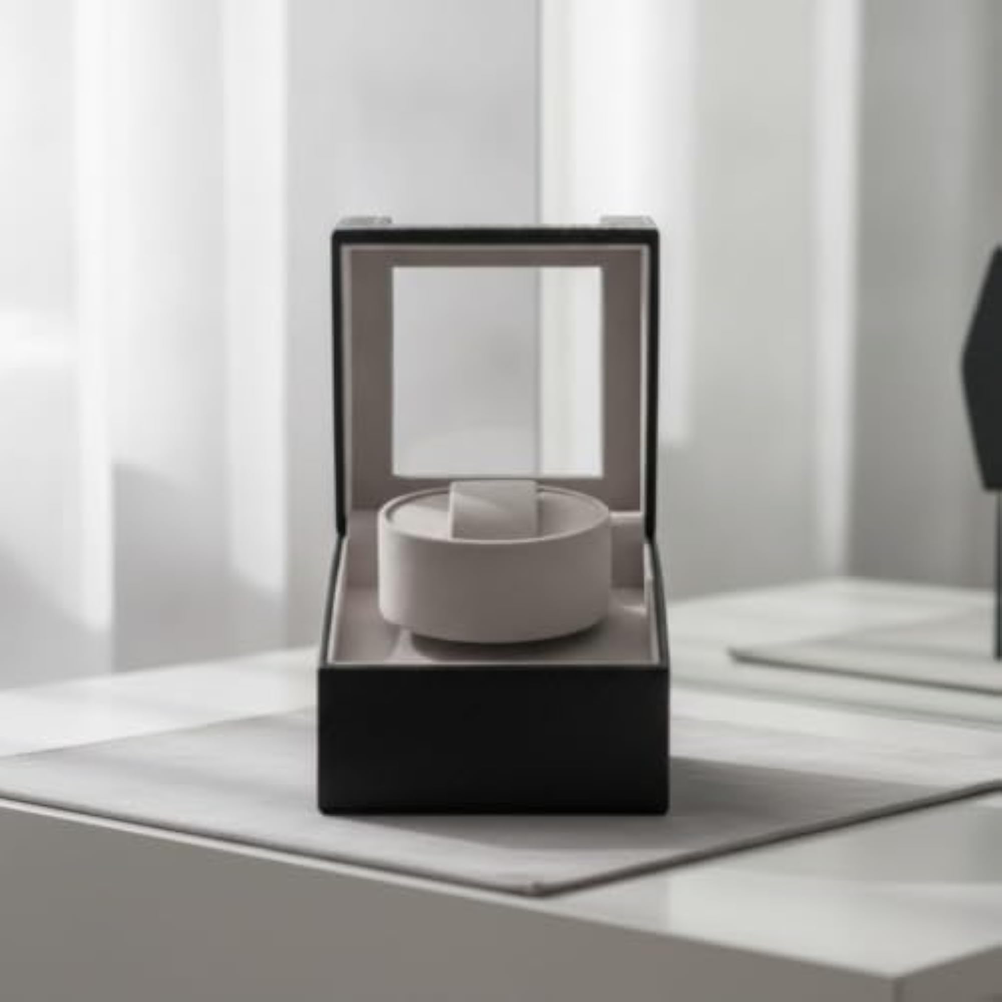Black Automatic Single Watch Winder for Travel and Dresser