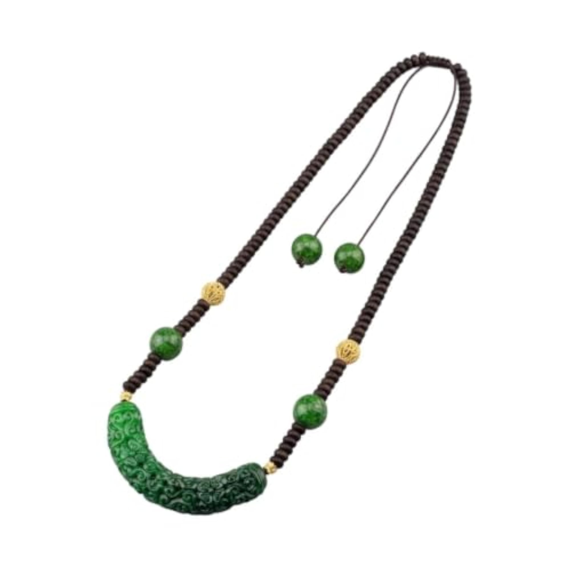 Vintage-Style Statement Necklace with Carved Centerpiece