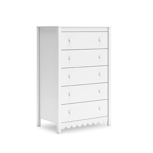 Ashley Hallityn Coastal 5 Drawer Chest