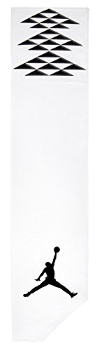 Jordan Football Towel, (White/Black)