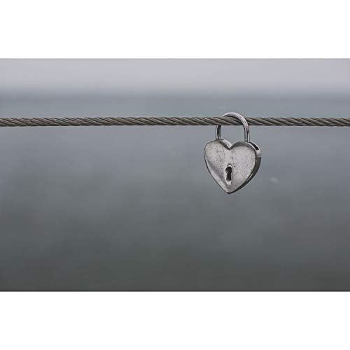 Poster cadenas en forme de coeur amour pour décorer un salon romantique