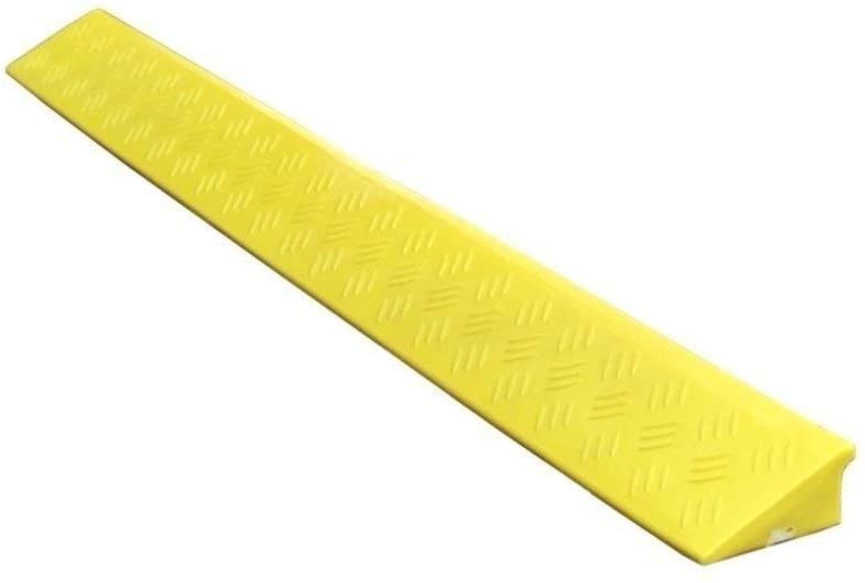 Tapis de montée antidérapants jaunes pour franchir les marches sans effort