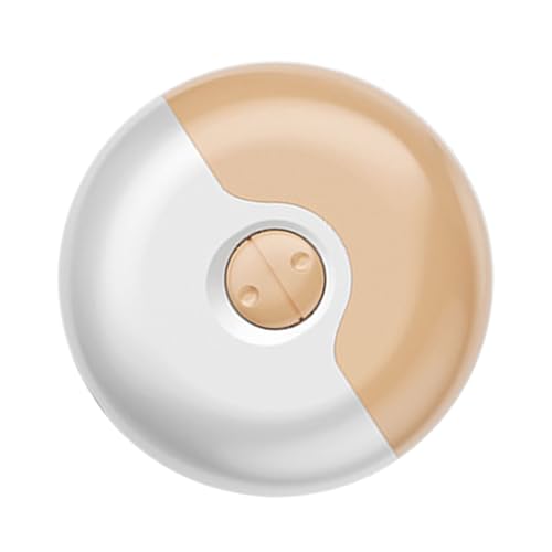 Tondeuse à ongles pour bébé lors des siestes calmement à la maison