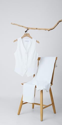 Effortless Elegance – Women's 2-Piece Business Suit, Sleeveless Vest, V Neck & High-Waisted Pants3