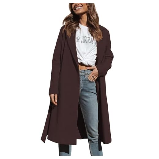 25 Chic Winter Work Outfits for Women – Stylish Office Looks for Cold Weather Lapel Coat