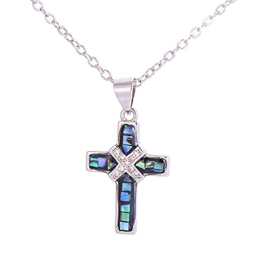 Collier croix en coquillage naturel : le bijou anti-allergie lumineux et chic