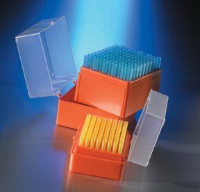 Corning* Universal Fit Hinged Rack Pipet Tips (1000/case)