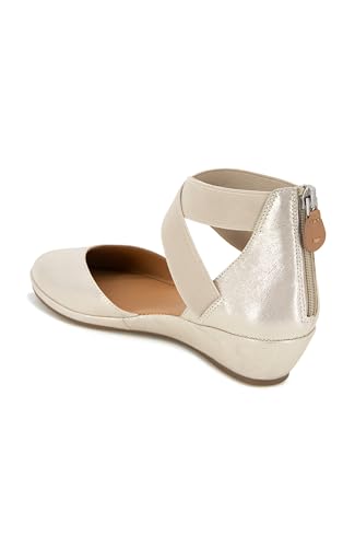 Image of Gentle Souls by Kenneth Cole Women's Noa