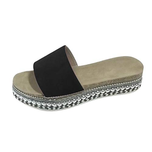Chaussures de plage slip on plates et aérées pour un confort de marche optimal