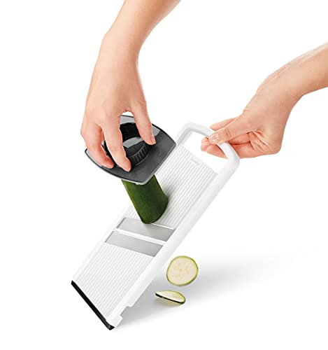 Gravidus Universalhobel mit Restehalter und Doppel-Edelstahlklinge für schnelles und sicheres Gemüseschneiden - Küchenhobel Gurkenhobel