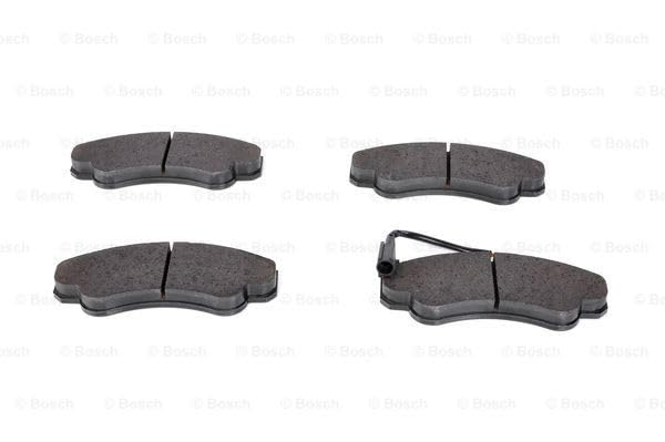 Plaquettes De Frein Avant Bosch BP475 - Jeu De 4