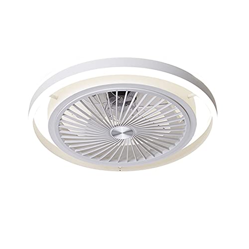 Plafonnier moderne avec ventilateur pour rafraîchir un salon sans climatisation