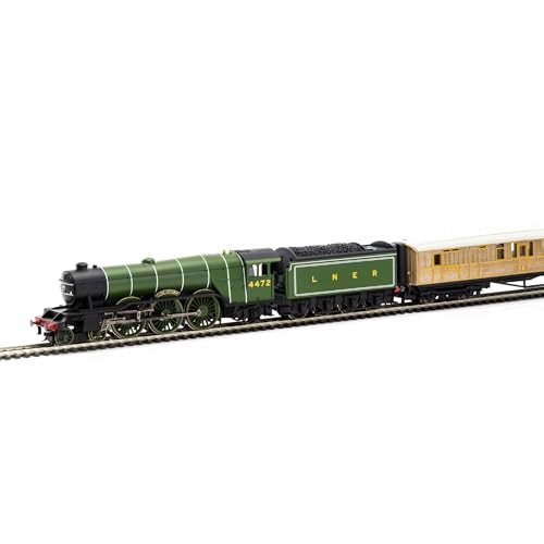 Hornby Train Set - R1255M Flying Scotsman Analogue OO Gauge Locomotives Model Railway Train Sets, Starter Electric Model Train Kits - Steam Engine Model Building Kits, 1:76 Scale Model Train Gifts