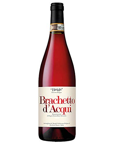 Colore rosso rubino chiaro con riflessi porpora, spuma vivace e perlage insistente. Profumo rigoglioso, fragrante e aromatico, netti i sentori di frutta rossa matura e rosa appassita