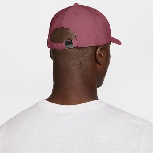 Image of Dri-FIT Club Structured Metal Logo Cap