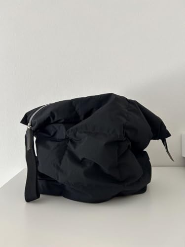 PLAN C ダウン入り パデッドクラッチバッグ 未使用タグ付き PLAN C ダウン入り パデッドクラッチバッグ 未使用タグ付き