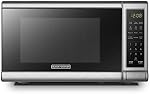 BLACK+DECKER EM720CB7 Four à micro-ondes numérique avec porte à bouton-poussoir, serrure de sécurité pour enfants, 700W, Acier inoxydable, 0.7 Cu.ft