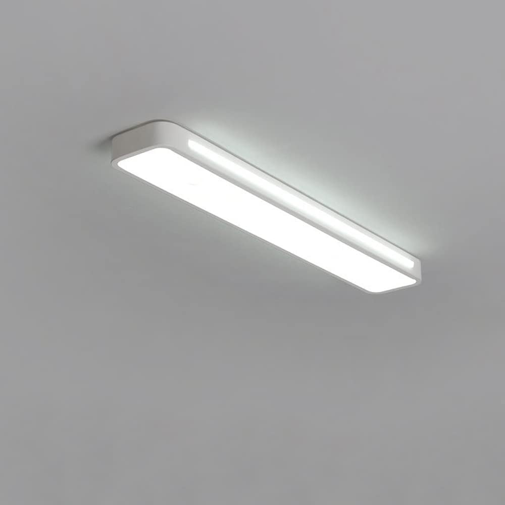 Éclairage de cuisine moderne avec ce plafonnier LED linéaire en métal noir