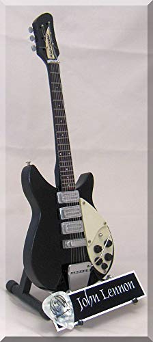 JOHN LENNON Guitare Miniature Rickenbacker 1964 avec médiator - Les Beatles, Paul McCartney, John Lennon, RIngo Starr, George Harrison JOHN LENNON Guitare Miniature Rickenbacker 1964 avec médiator